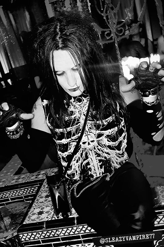 Dead Inside Rib Cage Sleeveless T-shirt - Image 5